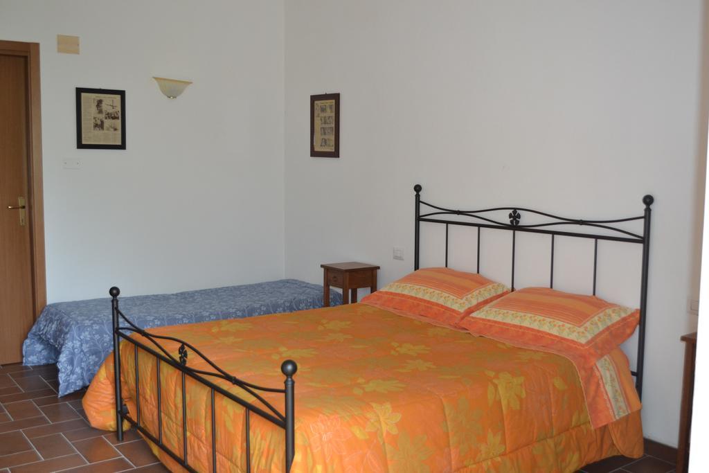 托迪 Agriturismo Il Merollo酒店 外观 照片