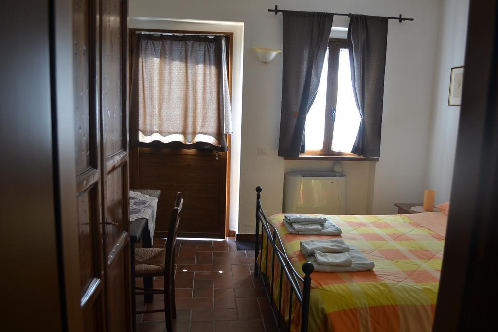 托迪 Agriturismo Il Merollo酒店 外观 照片